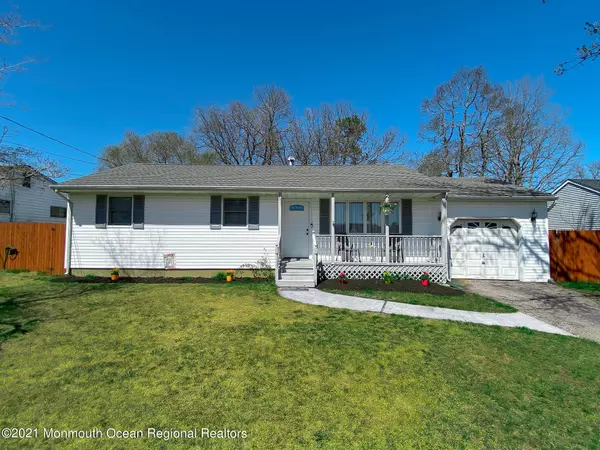 Lakehurst, NJ 08733,507 Maple Street