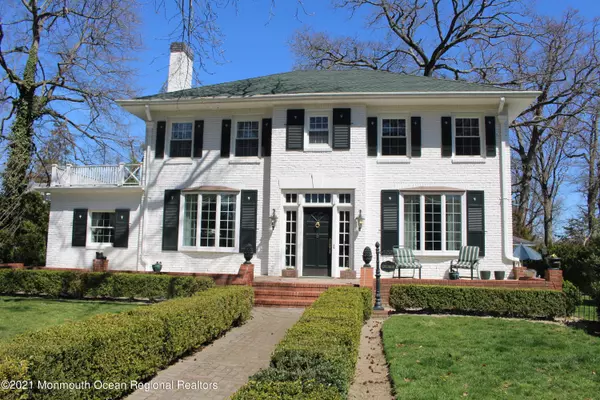 5 Monmouth Avenue, Rumson, NJ 07760