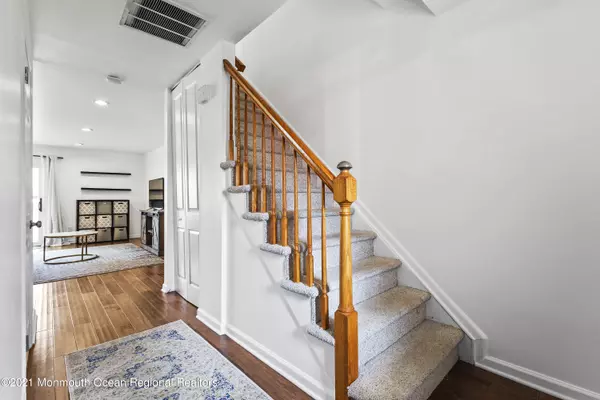 Eatontown, NJ 07724,48 Birch Lane