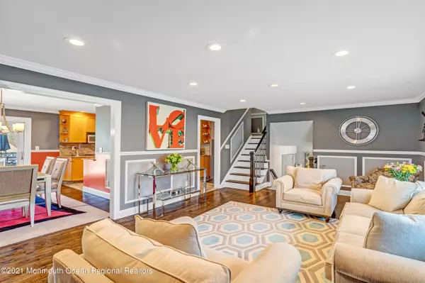 Manalapan, NJ 07726,3 Appomattox Drive