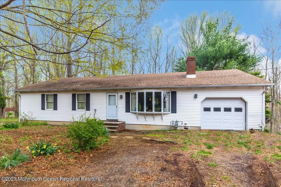 45 School Road E, Marlboro, NJ 07746