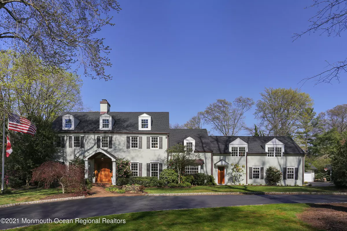 Rumson, NJ 07760,8 Somerset Drive