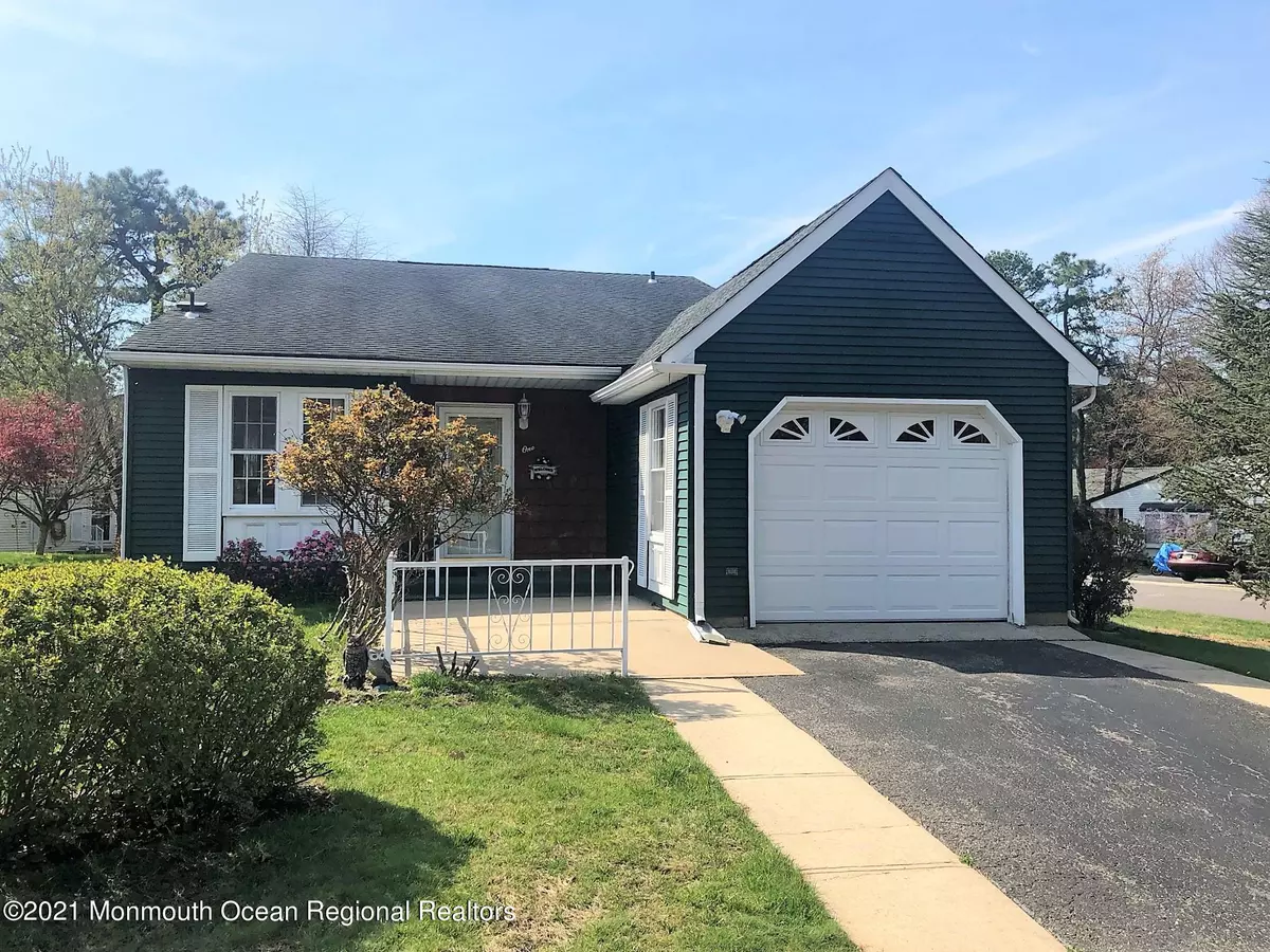 Whiting, NJ 08759,1 Greenleaf Street #51