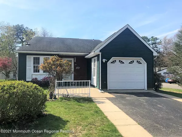 1 Greenleaf Street #51, Whiting, NJ 08759