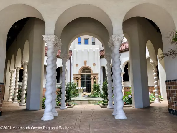 Asbury Park, NJ 07712,400 Deal Lake Drive #4E