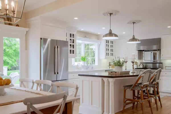 Rumson, NJ 07760,52 Bellevue Avenue