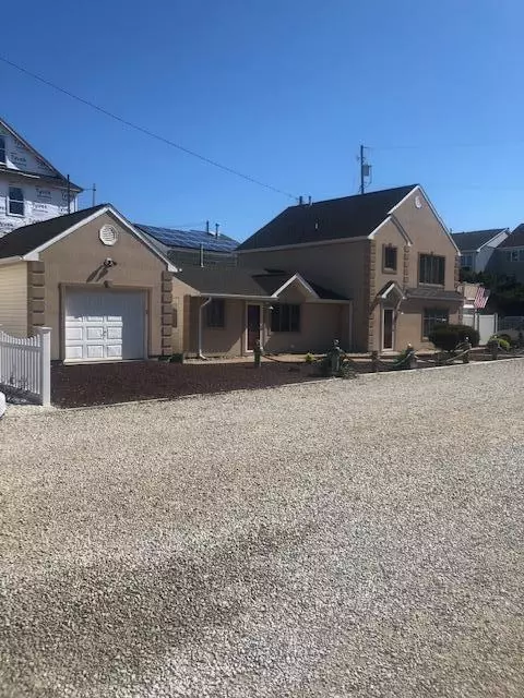 2 Holiday Road, Ortley Beach, NJ 08751