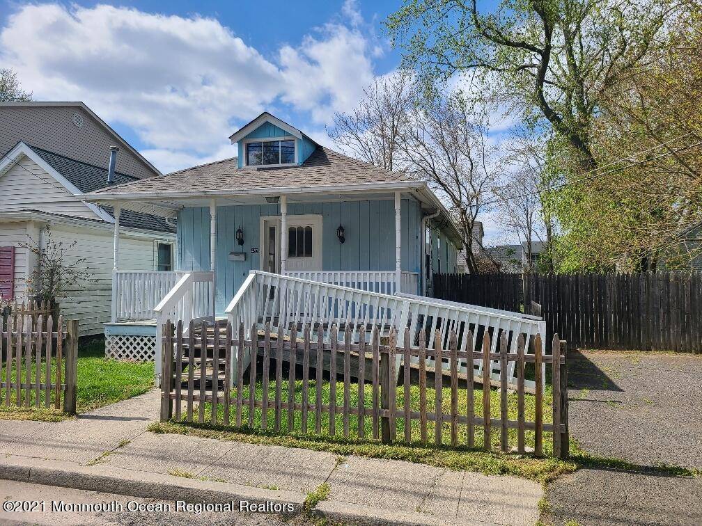 North Middletown, NJ 07748,483 Center Avenue