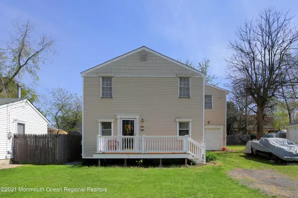 Keyport, NJ 07735,212 Raritan Street