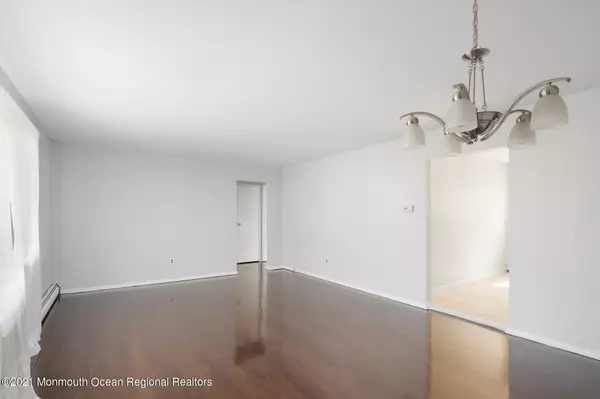 Eatontown, NJ 07724,9 Juniper Lane