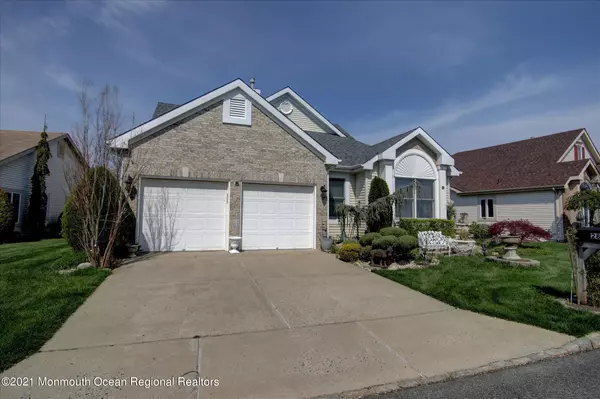 Monroe, NJ 08831,28 Brighton Court