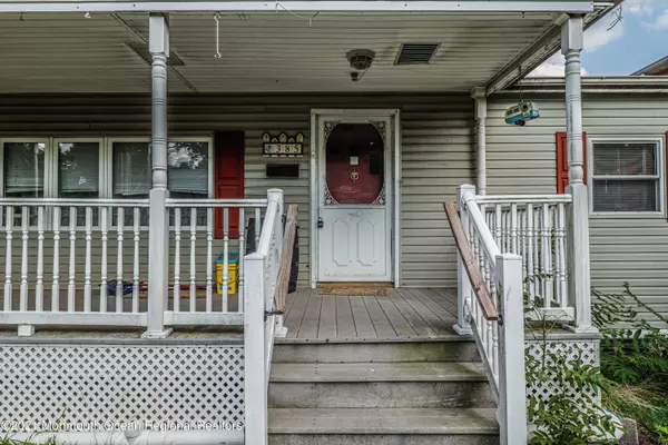 Keyport, NJ 07735,385 Riverdale Drive