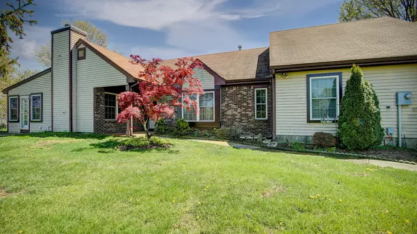 Monroe, NJ 08831,5 Banbury Court