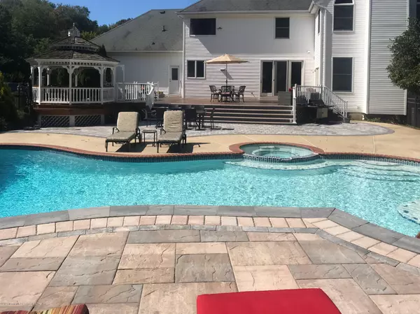 Millstone, NJ 08510,36 Carriage Way