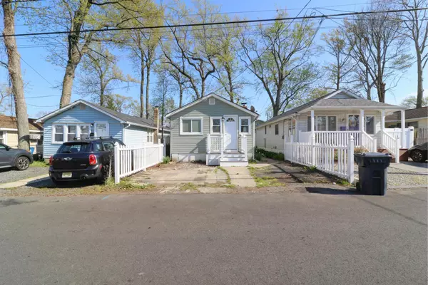 Keyport, NJ 07735,64 Pacific Boulevard