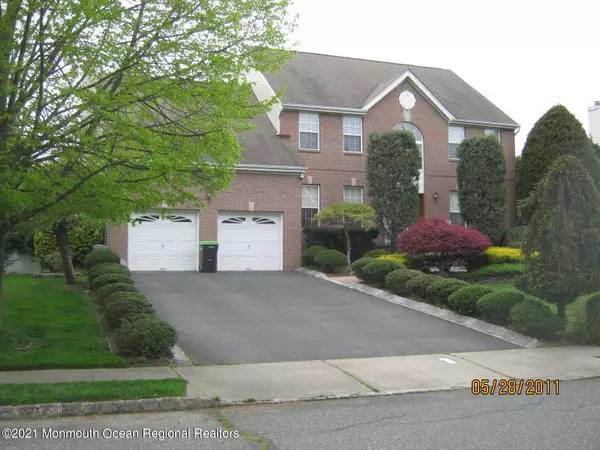 Morganville, NJ 07751,206 Hickory Lane