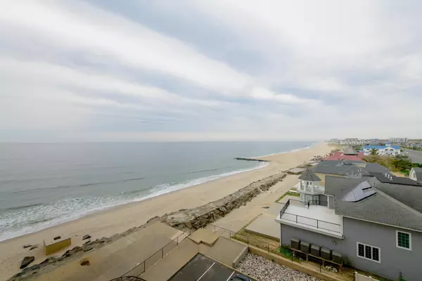 Monmouth Beach, NJ 07750,45 Ocean Avenue #6H