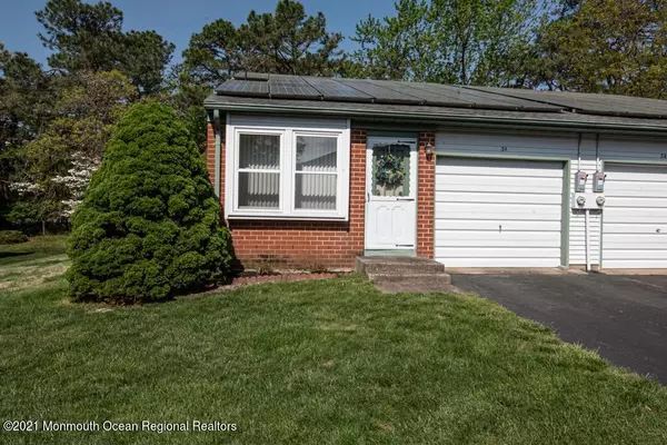 3 Sunset Road, Whiting, NJ 08759