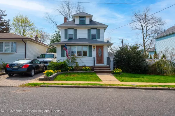 Keyport, NJ 07735,935 N Concourse