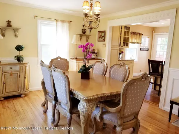 Keyport, NJ 07735,59 Saint Peters Place