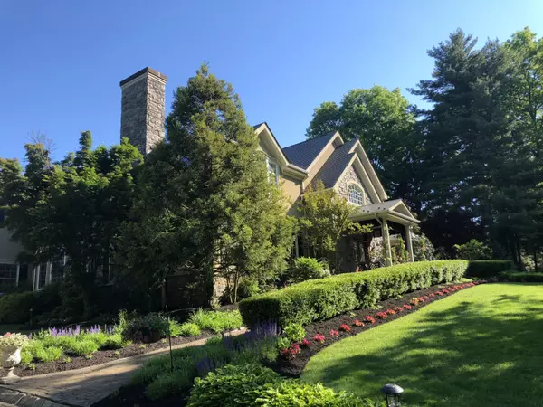 Rumson, NJ 07760,16 Bellevue Avenue