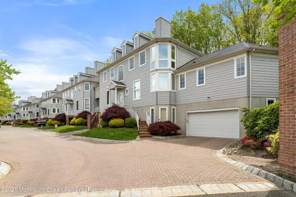 Brielle, NJ 08730,2 Mariners