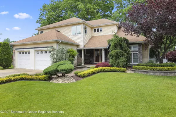 8 Anderson Avenue, Monroe, NJ 08831