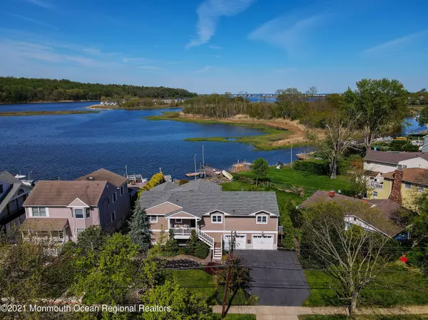 27 Avenue Of Two Rivers, Rumson, NJ 07760
