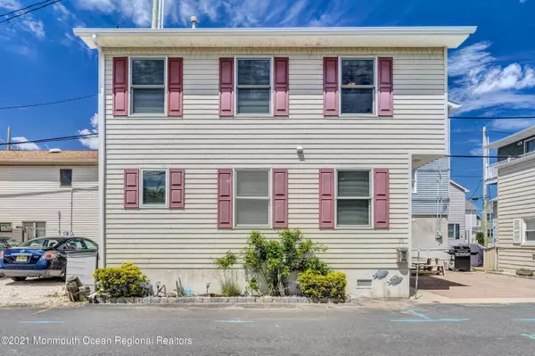 Lavallette, NJ 08735,30 E Beach Way