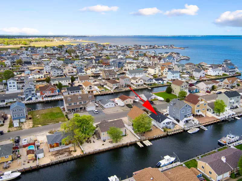 216 Teakwood Drive, Bayville, NJ 08721