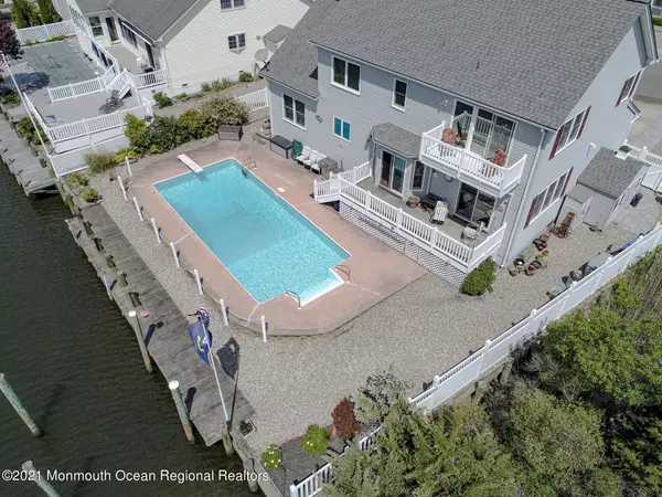 Lanoka Harbor, NJ 08734,1352 Laurel Boulevard