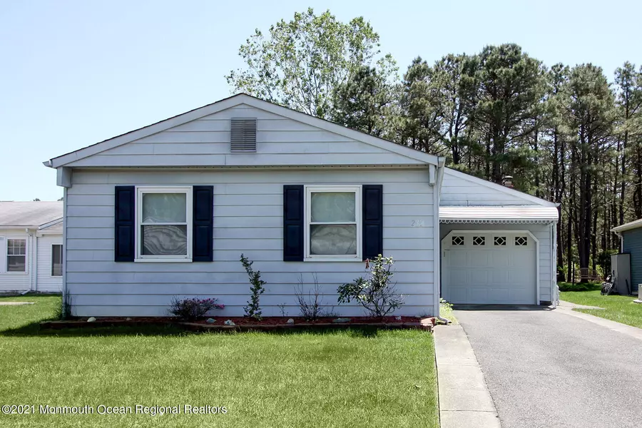 232 Orlando Boulevard, Toms River, NJ 08757