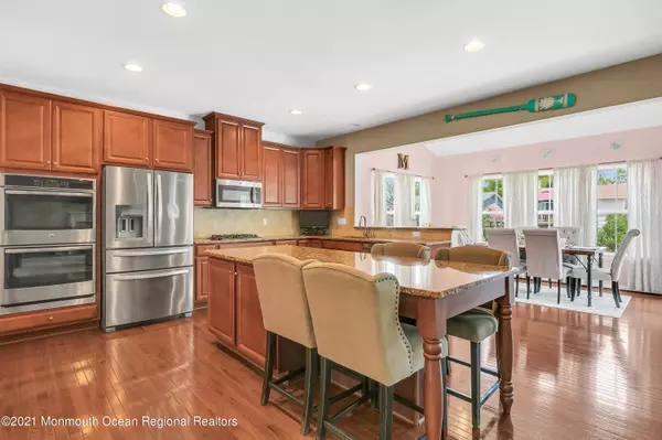 Farmingdale, NJ 07727,12 Imlay Lane