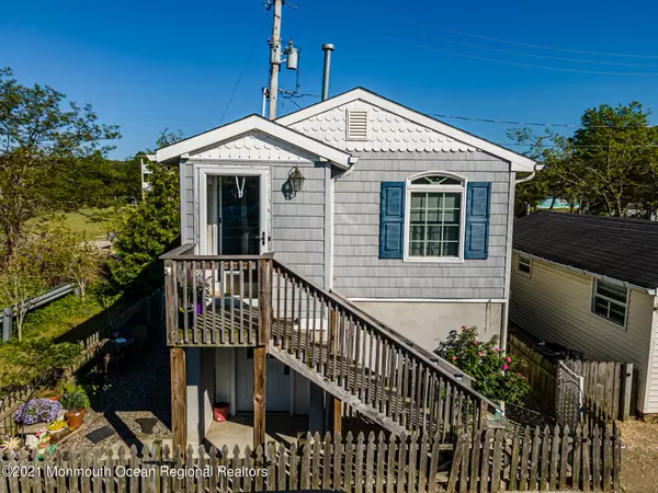 1 Neptune Place, Keansburg, NJ 07734