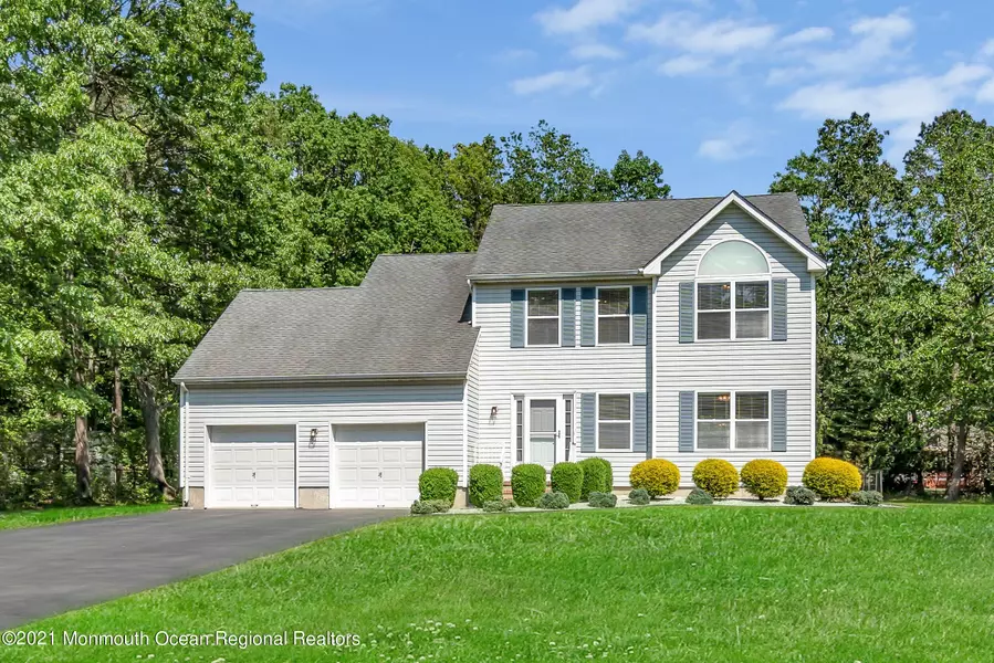 25 Green Tree Drive, Jackson, NJ 08527