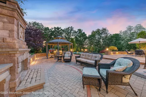 Millstone, NJ 08510,16 Carriage Way