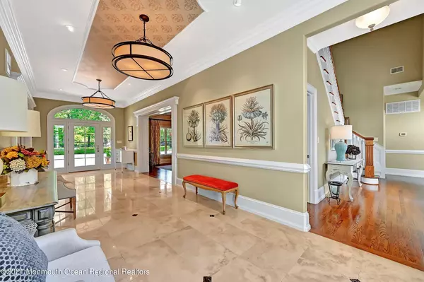 Rumson, NJ 07760,80 Rumson Road