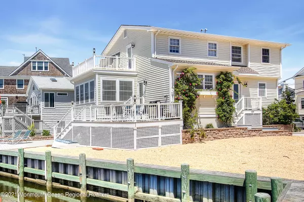 Mantoloking, NJ 08738,529 Broad Avenue