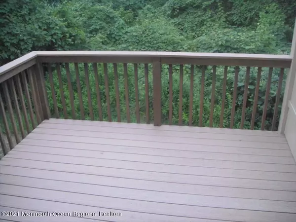 Holmdel, NJ 07733,27 Persimmon Lane