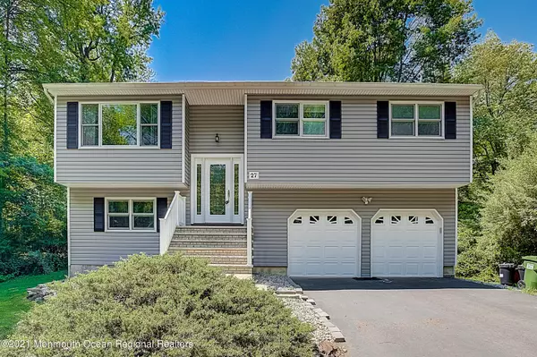 27 Lake Drive, Roosevelt, NJ 08555