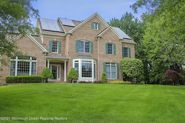 Holmdel, NJ 07733,15 Cinnamon Court