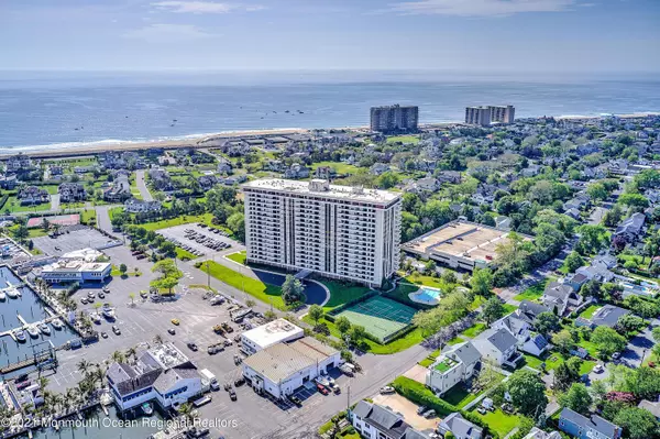 Monmouth Beach, NJ 07750,1 Channel Drive #1208