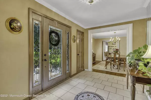 Holmdel, NJ 07733,14 Heyward Hills Drive