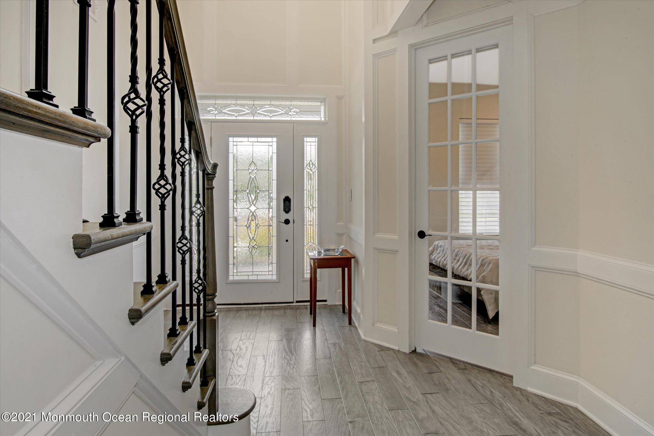 Tinton Falls, NJ 07724,14 Sunset Drive