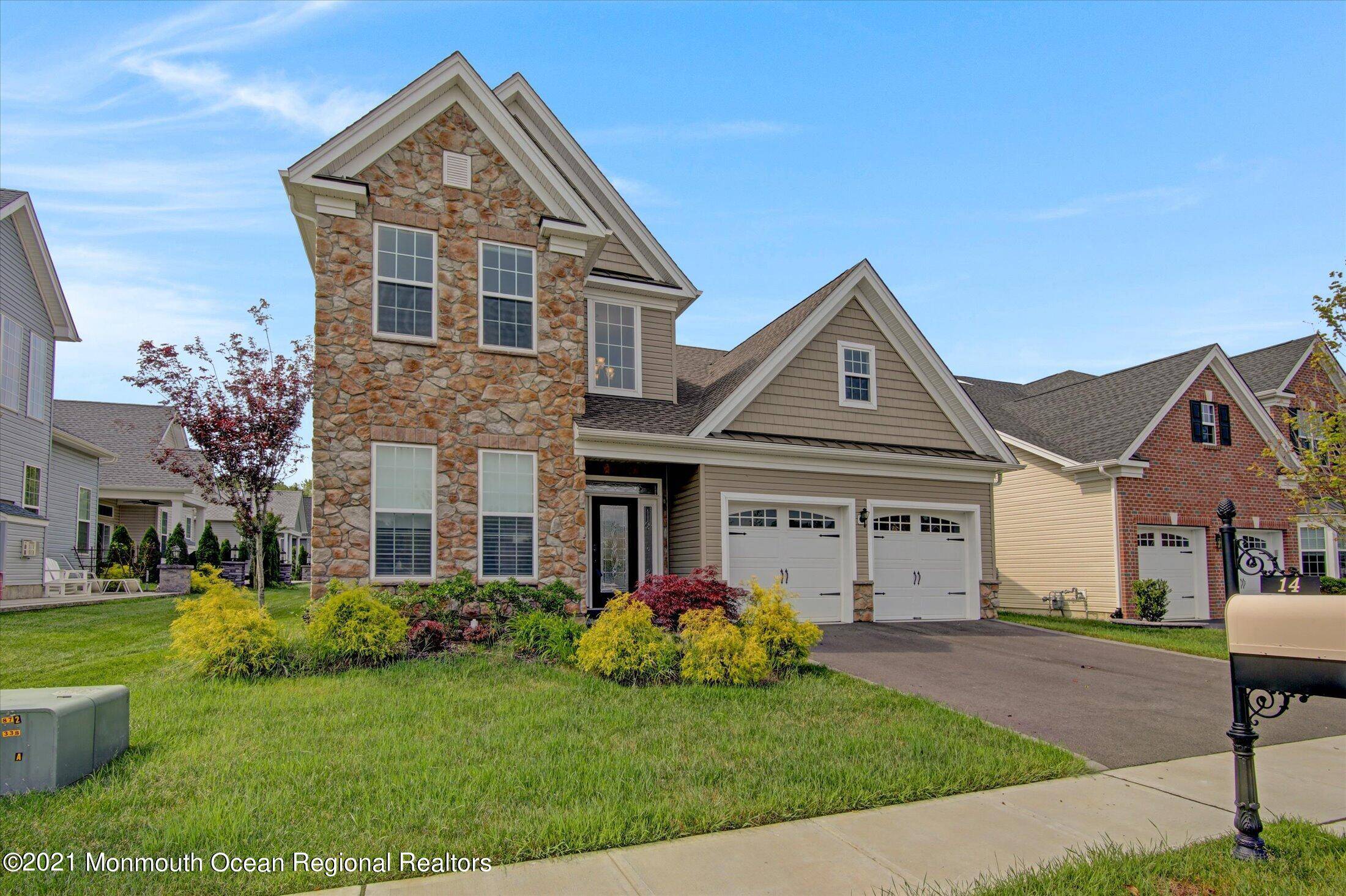 Tinton Falls, NJ 07724,14 Sunset Drive