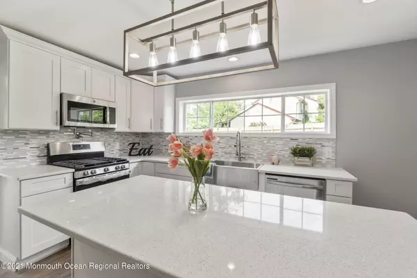 Howell, NJ 07731,242 Friendship Road