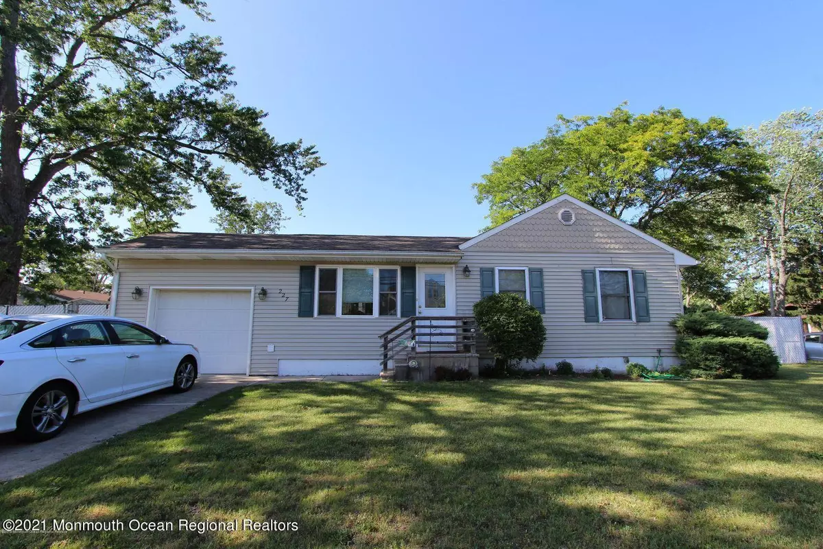 Brick, NJ 08723,227 Pine Tree Drive