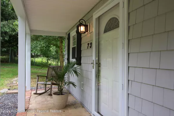 Holmdel, NJ 07733,73 E Main Street