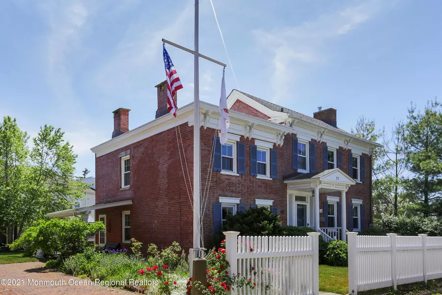 72 1st Street, Keyport, NJ 07735