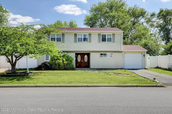 79 Southwood Drive, Old Bridge, NJ 08857